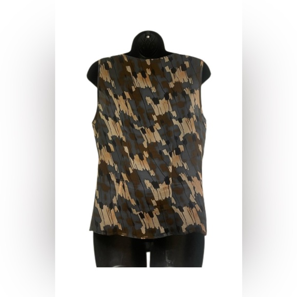 Doncaster Collection Drape Neck Sleeveless Abstract Print Silk Blouse - Picture 3 of 7